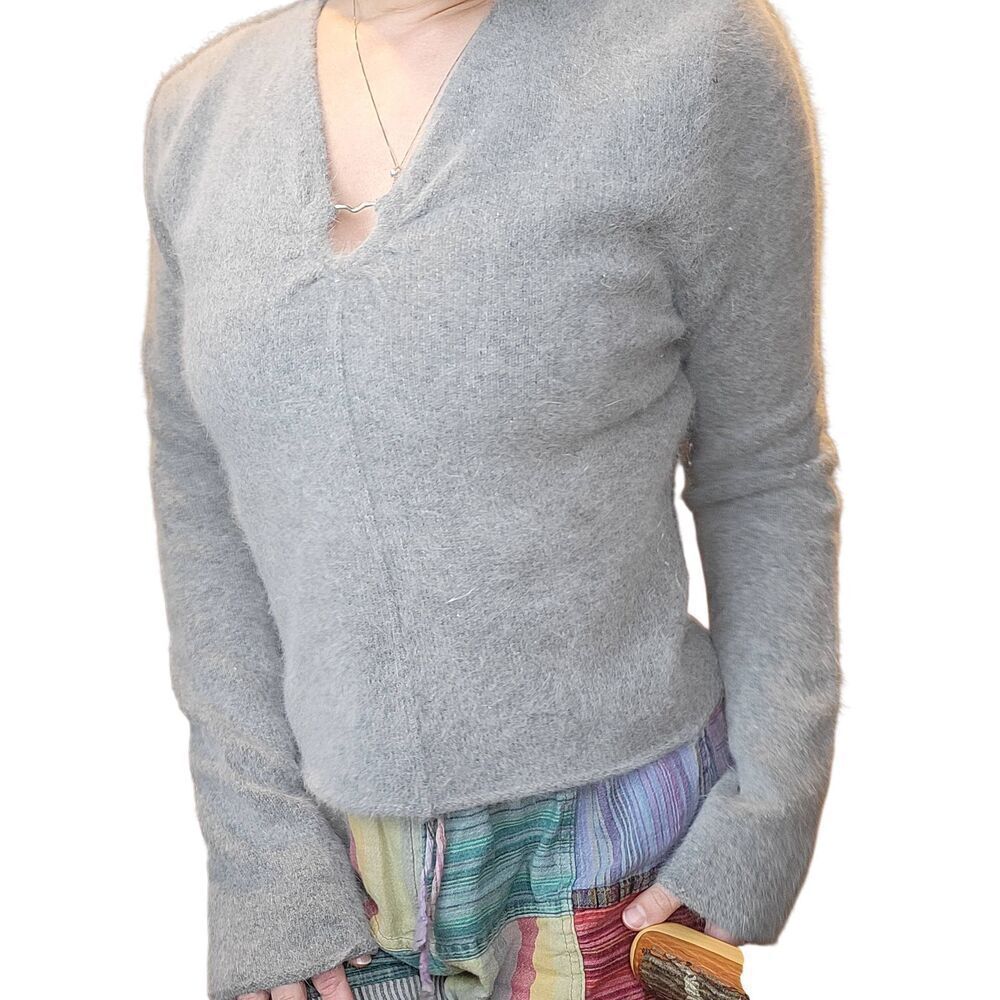 Vintage Sweater Women's Large Grey Y2K 1990s Angora Wool Fuzzy Heart Neck